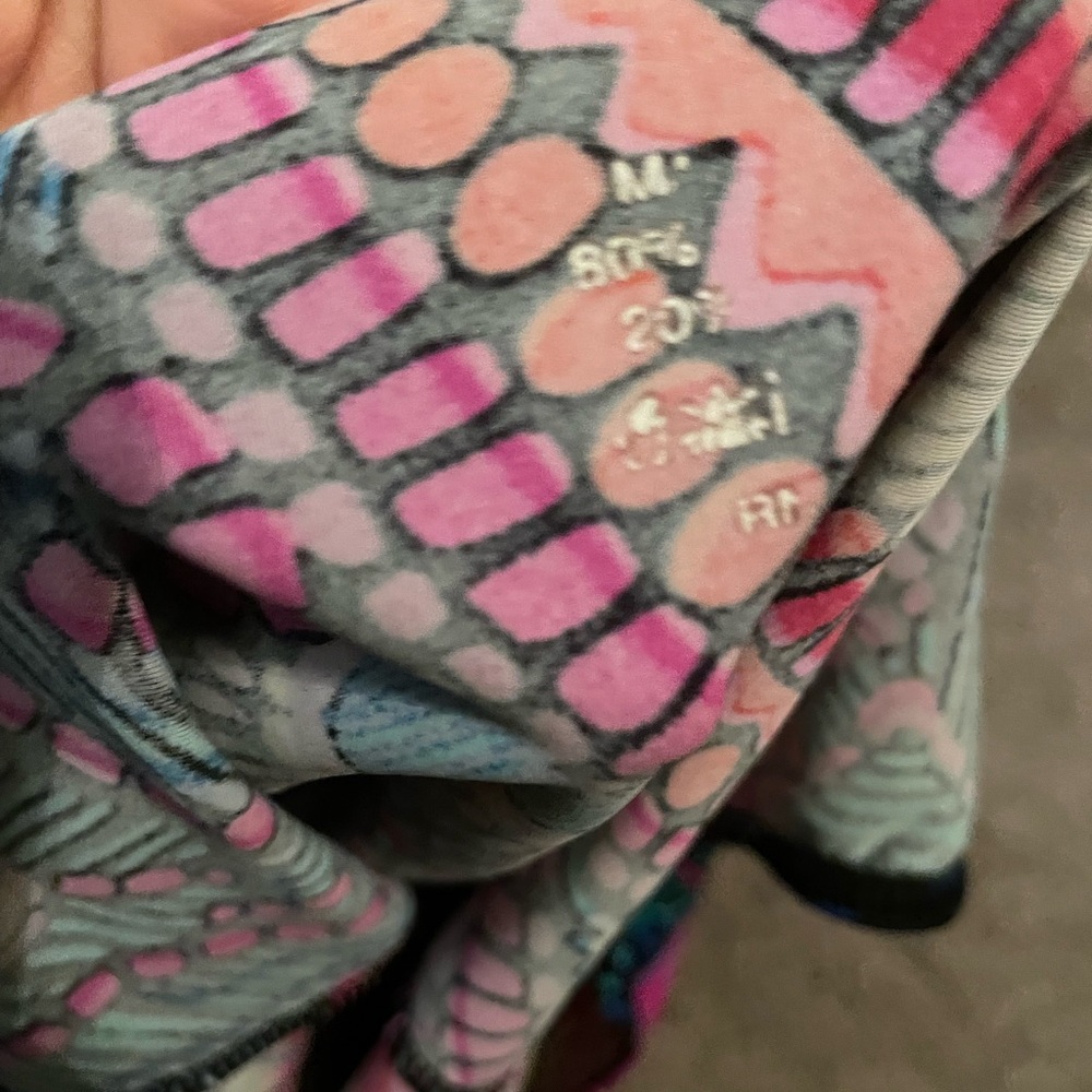 Colorful Patterned Swimsuit - Picture 4 of 4
